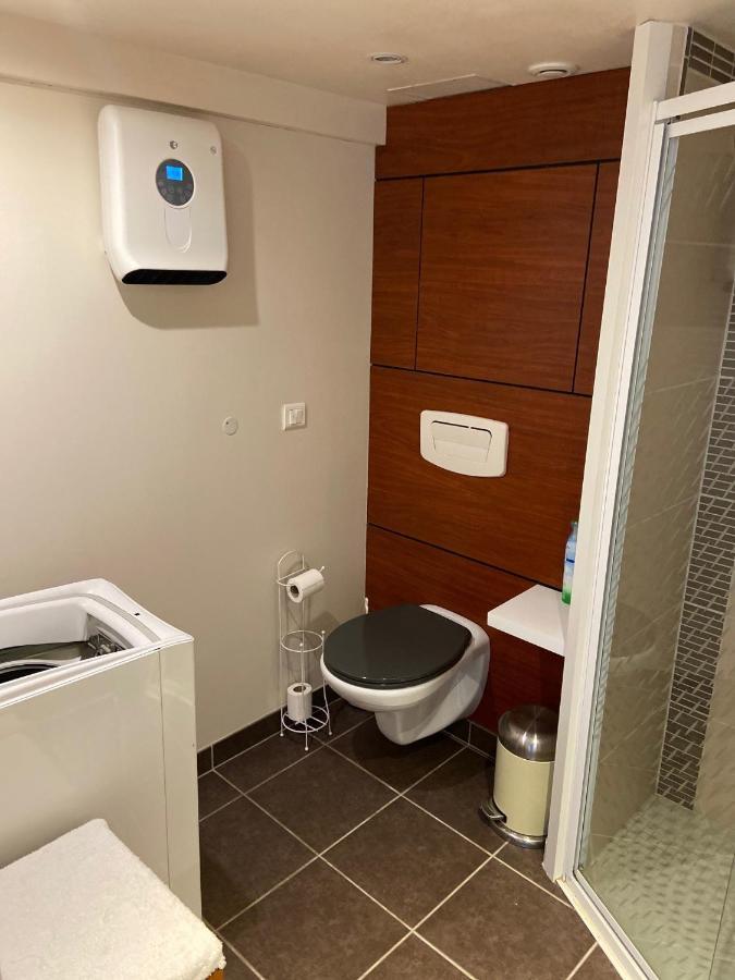 Maisonnette Proche Apartment *
